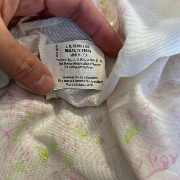 Vintage JCPenney home round tablecloth 72” white pink floral ruffle cottagecore - Picture 7 of 8